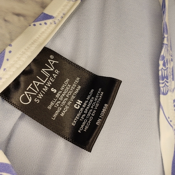 Catalina size Small - Picture 3 of 5